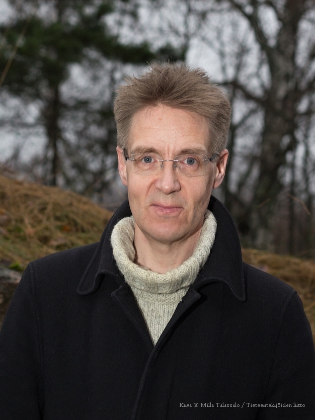 Alavuden kaupungin itsenäisyyspäivän 6.12.2025 juhlan puhujana on FT, THL:n tutkimuspäällikkö ja oikeusgenetiikan dosentti Jukka Palo, joka on osallistunut mm. sotavainajien tunnistustyöhön.