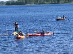 Vesiliikuntaa Alavudenjärvellä