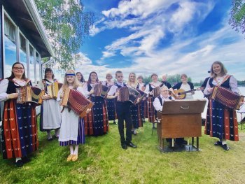 Alavuden Kaksiriviset ry järjestää Kevättä palkeissa XIX -konsertin sunnuntaina 7.4.2024 klo 13.00 alkaen Kontiaisten kylätalolla.