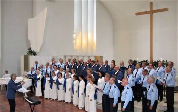 Konsertissa sunnuntaina 12.3.2023 klo 16 Töysän kirkossa esiintyvät Etelä-Pohjanmaan poliisilaulajat ja Ilmajoen musiikkiopiston kamarikuoro Kampraatti.