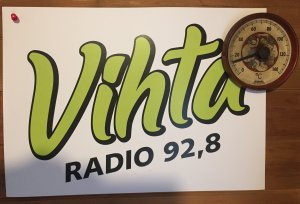 Vihtaradio on alavutelainen paikallisradio 92,8 MHz taajuudella. Lähetykset lauantaisin.